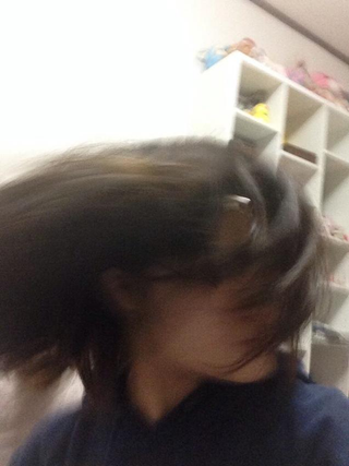 Illustration for article titled Japanese Selfie Trend Will Leave You Shaking Your Head